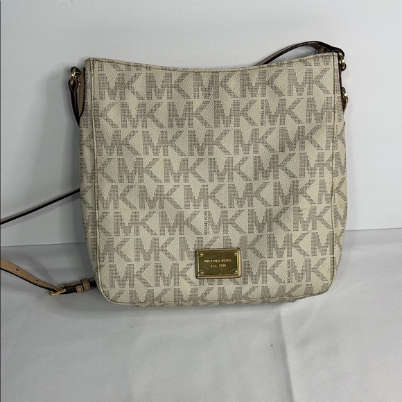 Michael Kors‎ Cream Crossbody Bag with Gold-Tone Accents - Picture 1 of 9